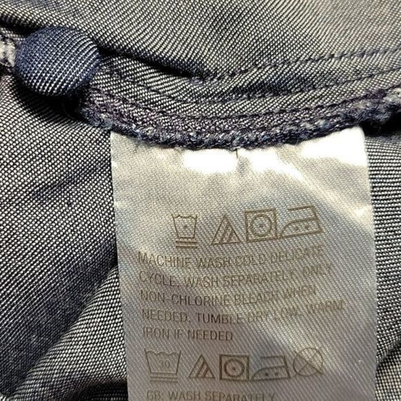 NWOT Denim & Co. Lightweight Denim Button-Front Tie Waist Top Sz M - Picture 10 of 13